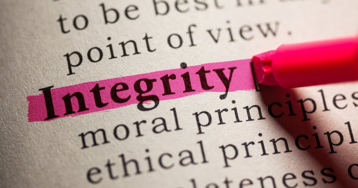 If you are wondering how to choose a contractor, remember integrity is vitally important.